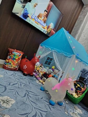 Oz  uyimda  enagalik  hizmati. Bolalarga   qarayman