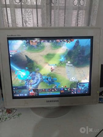 мониторы Samsung диагональ экрана 17.3 дюйм плоские